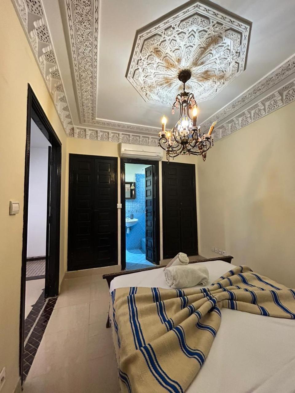 Vakantiehuis Ayiss Piscine Palmeraie *